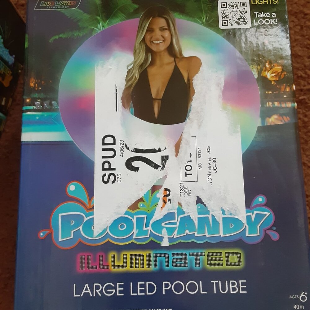 Pool Candy Illuminated Large Color Changing LED Pool Float Tube 40" - Picture 2 of 4